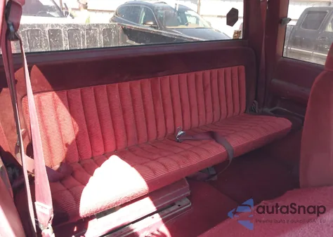 1993 Chevrolet C-Series z USA, uszkodzony, nr VIN GCEC19K7P11861111